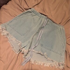 Cupshe Light Wash Drawstring Denim Shorts with Frayed Hem – Size L